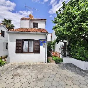 https://apartments-mira-645.in-istria.net